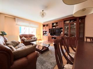 Pis  Calle maestro quesada. Exclusiva vivienda completamente exterior con garaje y trastero