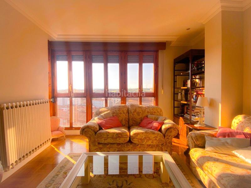 Foto ecb39a32-9b1f-4680-b88d-7b38f2efa80e. Appartement avec chauffage parking dans Reyes Católicos Burgos