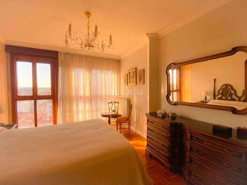 Foto fec37914-8b5d-4532-9007-232893f7192f. Appartement avec chauffage parking dans Reyes Católicos Burgos