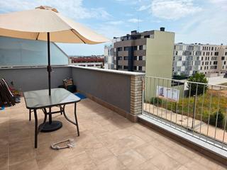 Apartament a Calle conde lucanor 21. Ático en el s-4