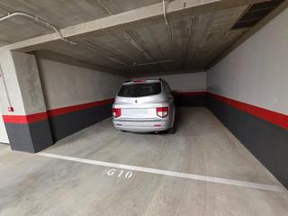 Parking coche en Calle conde lucanor 21. Doble para dos coches