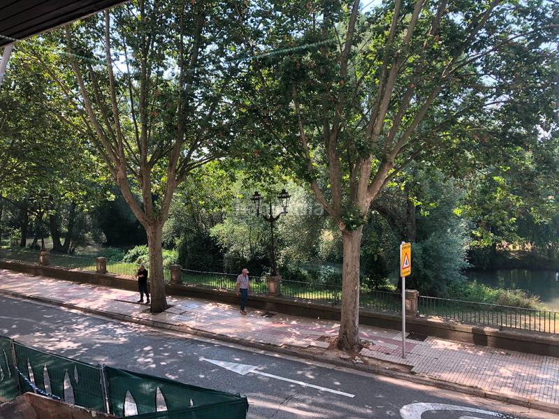 Foto d416a925-2934-409b-839a-8236ac30ea09. Oficina en avenida del arlanzón 10 junto al arlanzón en Burgos