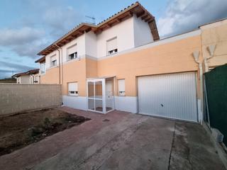 Xalet  Plaza las hilanderas. Casa adosada en cardeñadijo