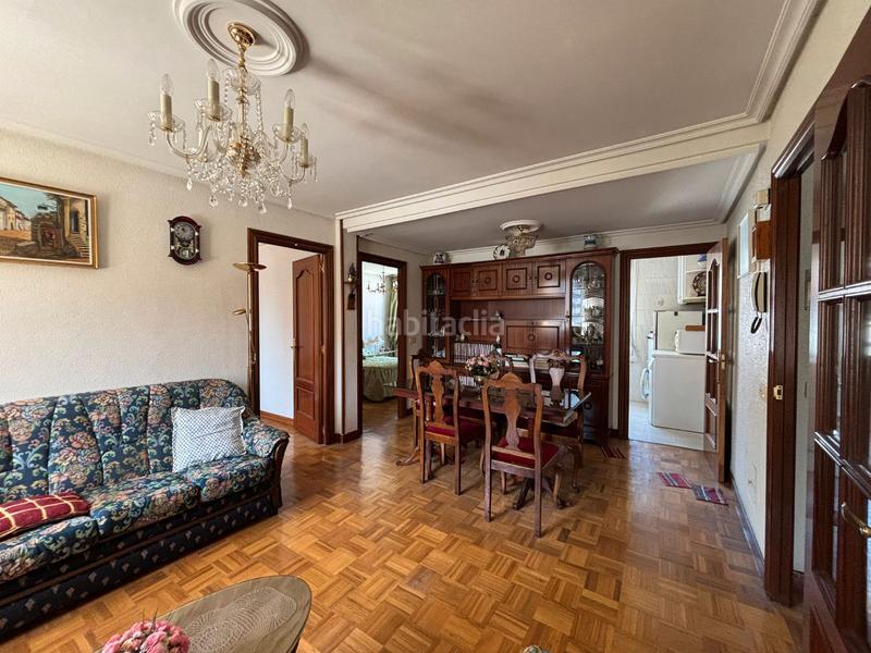 Foto 098be95b-e3f7-4c6d-9c3d-3c213d3a63ae. Apartament amb calefacció aparcament a Reyes Católicos Burgos