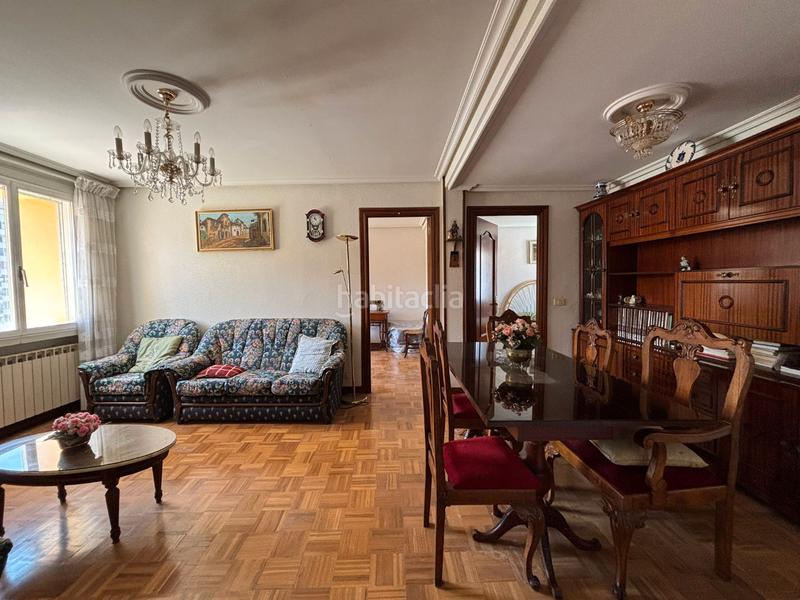 Foto 0f192d5a-1e0d-4767-8f63-c40fe937ba59. Apartament amb calefacció aparcament a Reyes Católicos Burgos