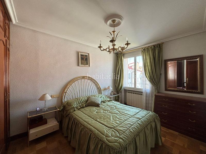 Foto 7892ec62-9916-4770-a082-9dff95133255. Apartament amb calefacció aparcament a Reyes Católicos Burgos