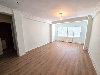 Piso en Calle vitoria 247. Vivienda totalmente reformada en la calle vitoria