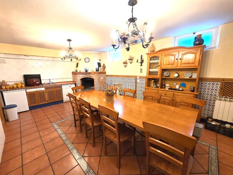 Foto 1a8b39da-f706-4d37-9cd3-35c6295be1bf. Chalet en plaza san francisco 3 chalet individual en tomillares en Castrillo del Val