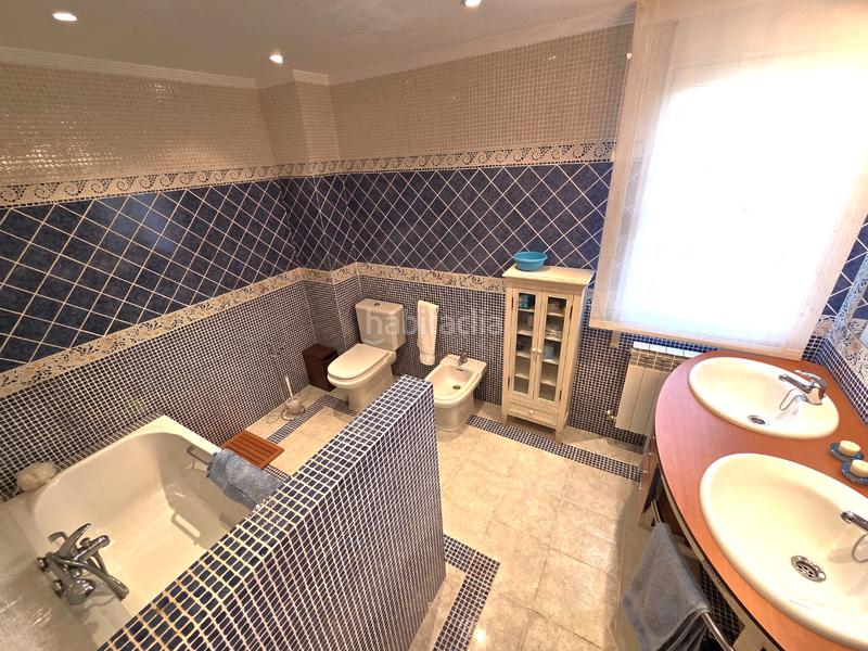 Foto 1d507041-ed35-4f56-bd83-d1f40cfe3e6d. Chalet en plaza san francisco 3 chalet individual en tomillares en Castrillo del Val