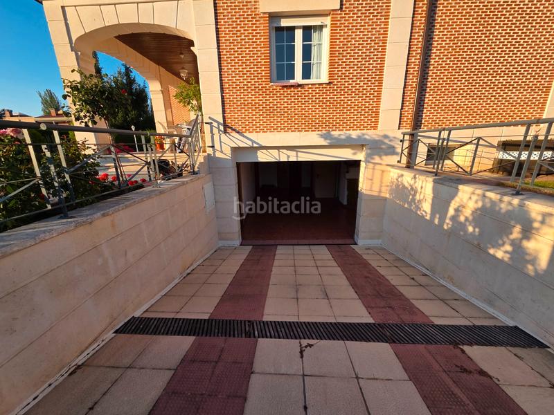 Foto 28054365-6520-4979-ae57-00a435e6e365. Chalet en plaza san francisco 3 chalet individual en tomillares en Castrillo del Val