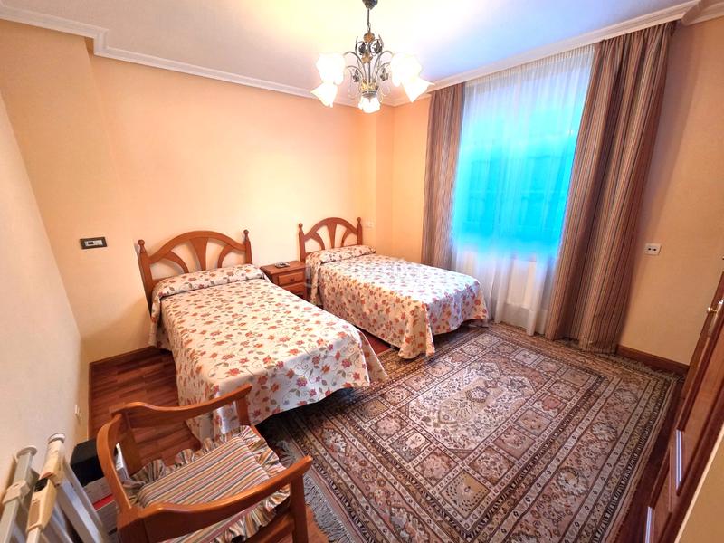 Foto 62ac7f20-69d2-41c5-97c5-005f820fd5d8. Chalet en plaza san francisco 3 chalet individual en tomillares en Castrillo del Val