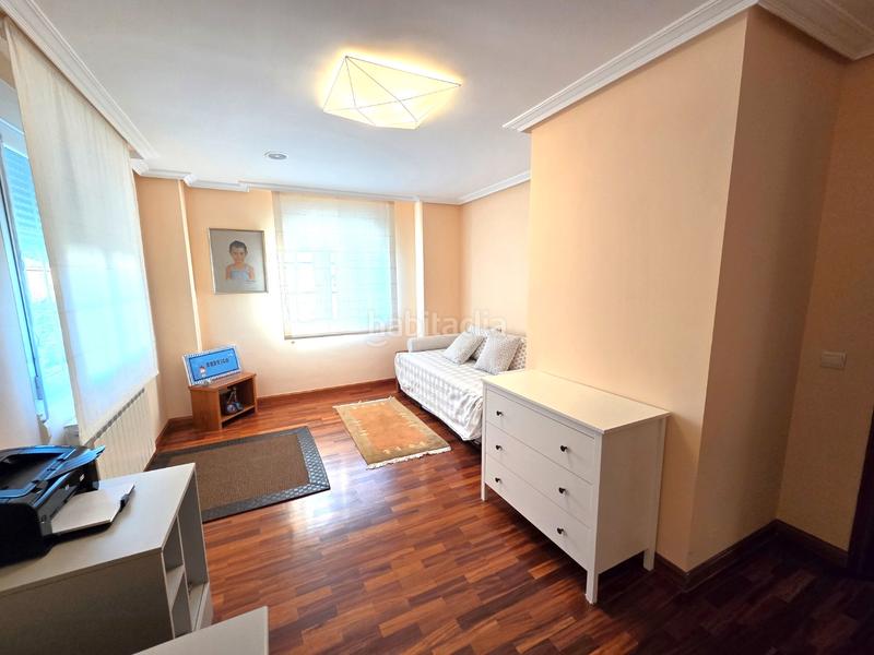 Foto 7cb732ca-a557-476d-86b3-ec16fd0167d8. Chalet en plaza san francisco 3 chalet individual en tomillares en Castrillo del Val