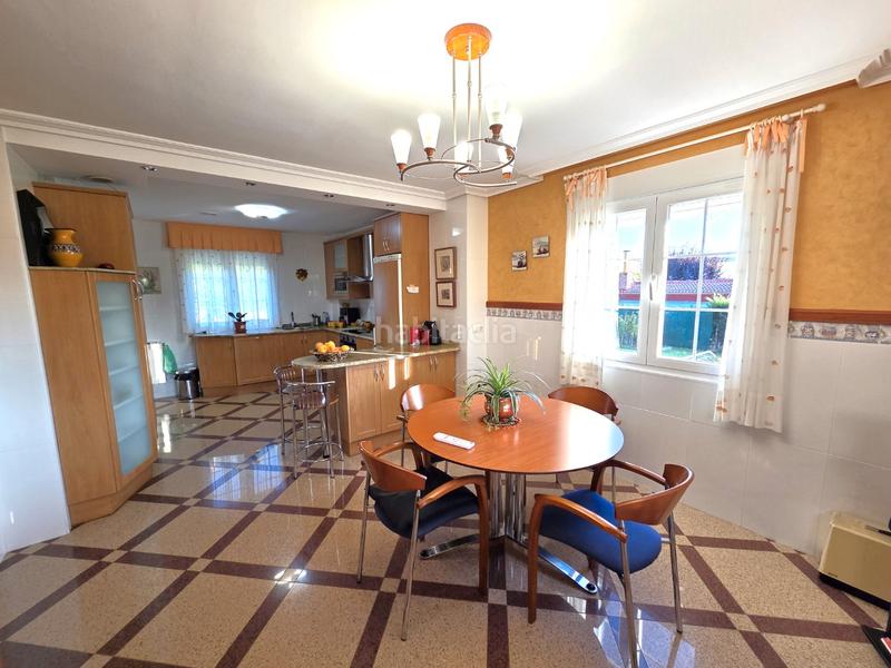 Foto 906ba019-1bf9-441d-ad7c-0d4fe618347b. Chalet en plaza san francisco 3 chalet individual en tomillares en Castrillo del Val