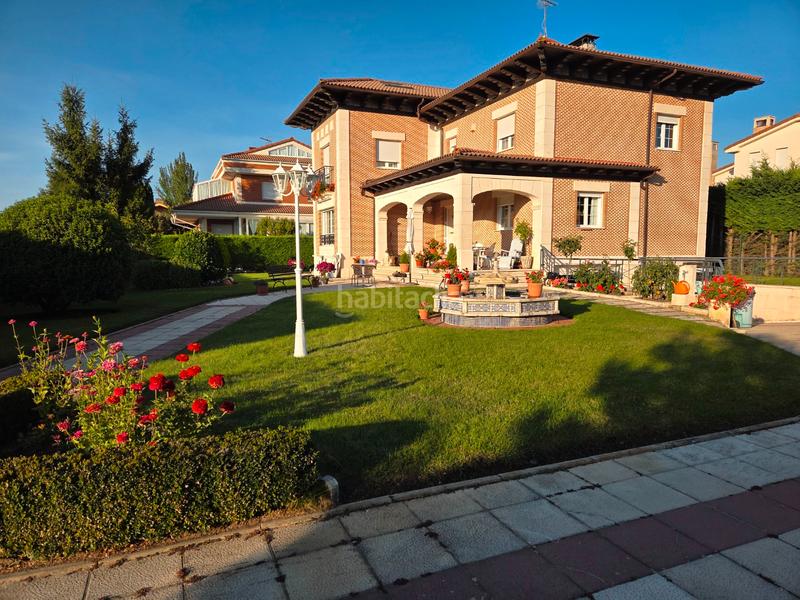 Foto 97c4703d-c1c0-4a6c-9ec8-dfd5d0956172. Chalet en plaza san francisco 3 chalet individual en tomillares en Castrillo del Val