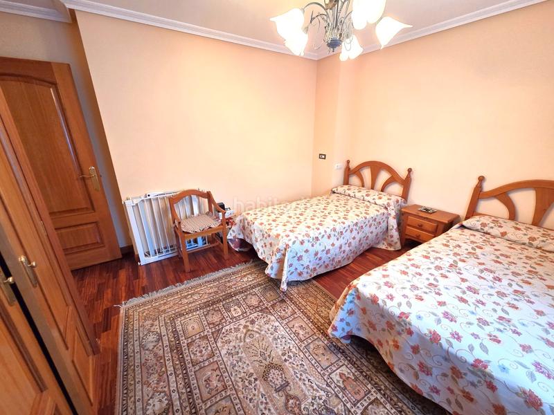 Foto c90e6ba7-2d8a-4bc2-b261-2fc24247e965. Chalet en plaza san francisco 3 chalet individual en tomillares en Castrillo del Val