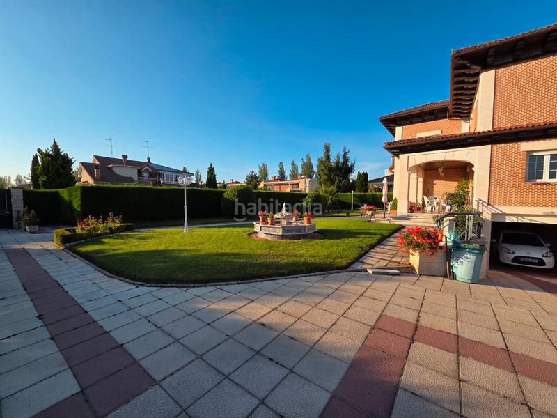 Foto d37651ac-cf60-4cdc-850c-d132e9475e09. Chalet en plaza san francisco 3 chalet individual en tomillares en Castrillo del Val