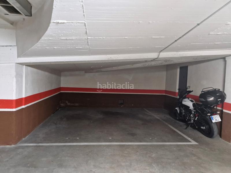 Foto d701784b-4d45-4ebe-a50b-a48d5568e44b. Aparcament cotxe a Maello