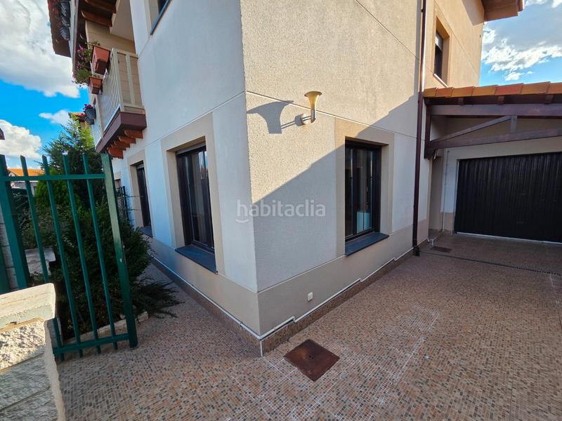 Foto 01f16461-cd31-44db-b45d-fcd3d5f9402e. Casa adossada amb xemeneia calefacció aparcament a Cardeñadijo