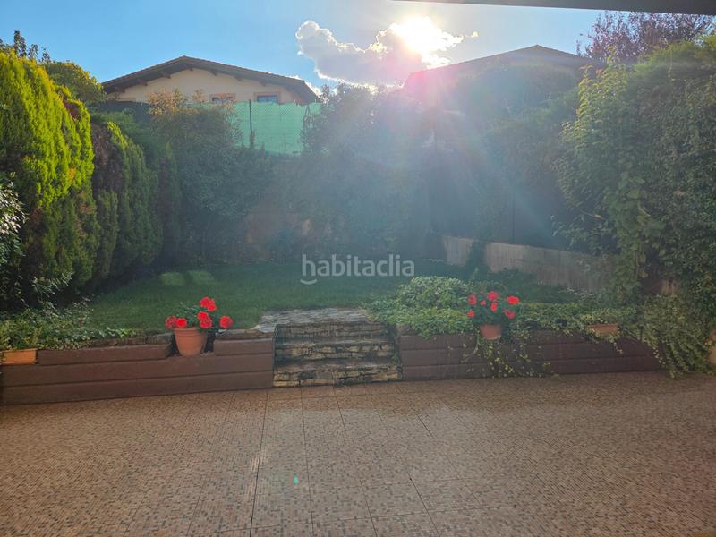 Foto 2c2756e5-3130-4444-a805-ed20753f11eb. Casa adossada amb xemeneia calefacció aparcament a Cardeñadijo