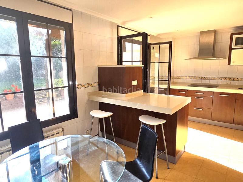 Foto 5b1f2339-3f8b-47d3-bd4f-b933eb95e6e5. Casa adossada amb xemeneia calefacció aparcament a Cardeñadijo