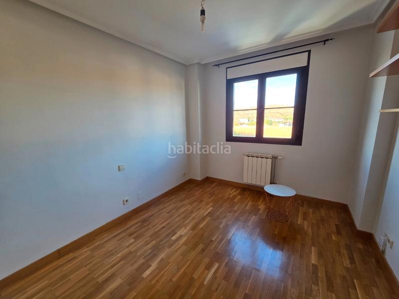 Foto 866f7409-ff13-47d3-85f2-3445b84e014a. Casa adossada amb xemeneia calefacció aparcament a Cardeñadijo