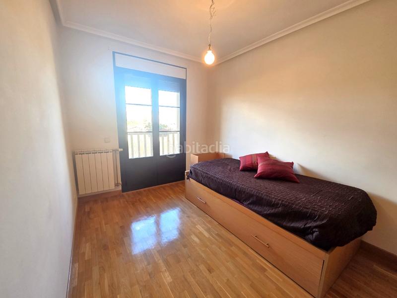 Foto c5b61458-9ba6-4411-919d-9b4664d4e91d. Casa adossada amb xemeneia calefacció aparcament a Cardeñadijo