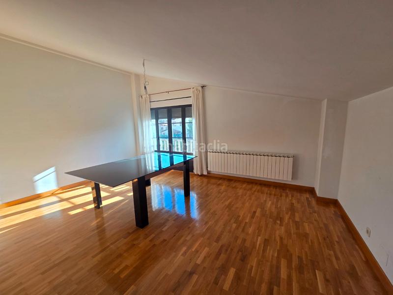 Foto fbc9e993-924d-413d-9327-fc0f2606dff3. Casa adossada amb xemeneia calefacció aparcament a Cardeñadijo