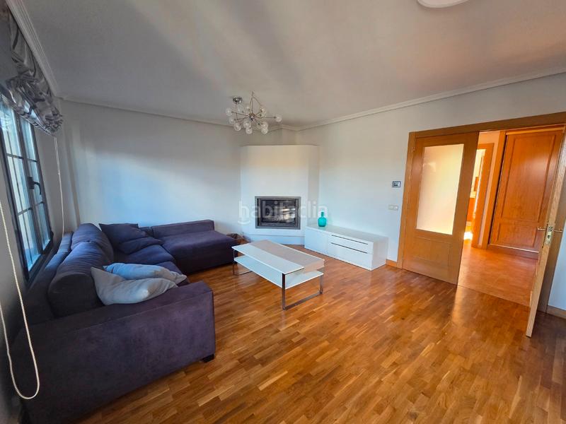 Foto ffbc699e-8bca-4573-92ea-5362d48d690a. Casa adossada amb xemeneia calefacció aparcament a Cardeñadijo