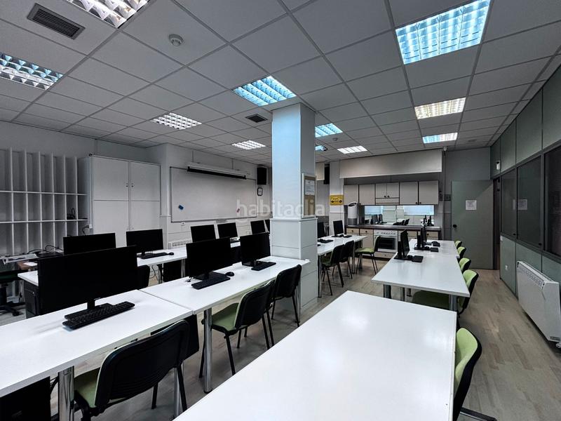 Foto 0efd1724-6bb8-46ff-a8f2-f4bae88a4e8d. Locale commerciale in calle san francisco 101 in Los Vadillos - R. Sanitaria - Pozanos Burgos