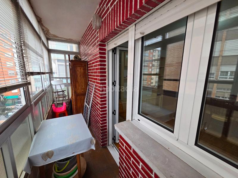 Foto b9b37fcc-45a2-4e29-a455-8ee0362726c3. Appartamento con riscaldamento in Juan XXIII - Las Torres - G2 Burgos