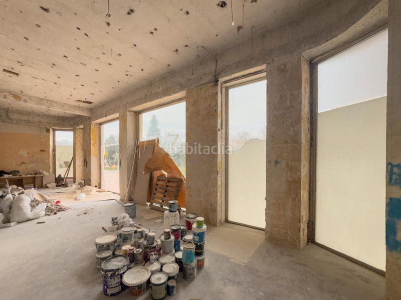 Foto ad3c7de7-75a7-4262-8e3a-fa6f1ec238fa. Local comercial a plaza luis martín santos 3 a El Carmen - Barrio Gimeno Burgos