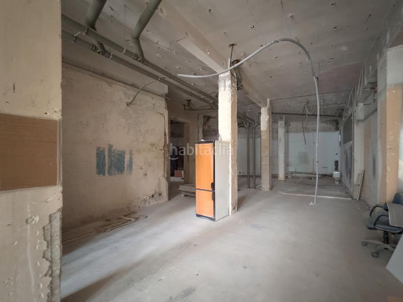 Foto b88f7933-8ba2-4e15-b488-f880518d9241. Local comercial a plaza luis martín santos 3 a El Carmen - Barrio Gimeno Burgos