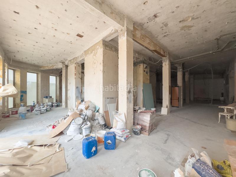 Foto d6fe037c-616d-47f1-bf9c-8e47d6272aab. Local comercial a plaza luis martín santos 3 a El Carmen - Barrio Gimeno Burgos