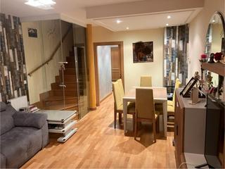 Dreistöckige Wohnung  Calle esteban granado. Fantastico triplex con terraza y merendero