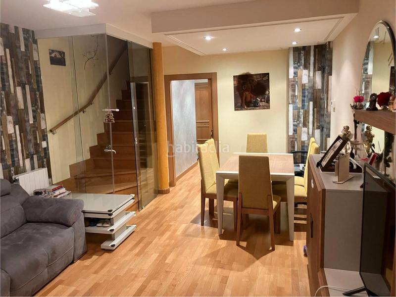 Foto 79bc2638-5b1b-4f39-8f78-410905379116. Tríplex fantastico triplex con terraza y merendero en Burgos