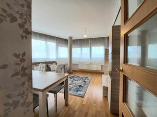 Alquiler Apartamento  Calle el monín. Exclusivo apartamento con dos plazas de garaje