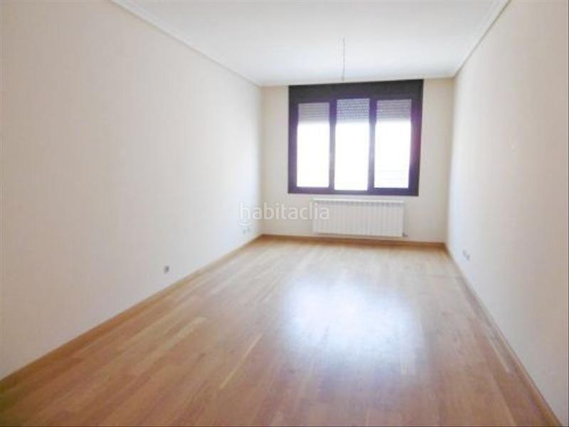 Foto dd3283d2-b432-4dfb-bd20-f10414c4d9de. Etagenwohnung mit heizung in Juan XXIII - Las Torres - G2 Burgos