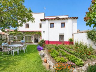 Haus in Padilla de Abajo. Casa con jardín y frutales