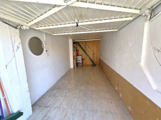 Aparcament cotxe  Calle de sevilla. Fantastico garaje cerrado independiente