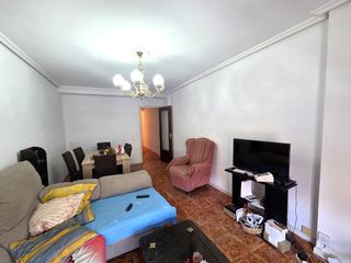 Appartement  Calle barcelona. Fantastica vivienda en el centro de gamonal.