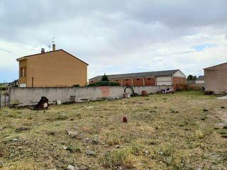 Bâtiment à usage industriel à Villagonzalo Pedernales. Estupenda ocasión de montar su propio negocio