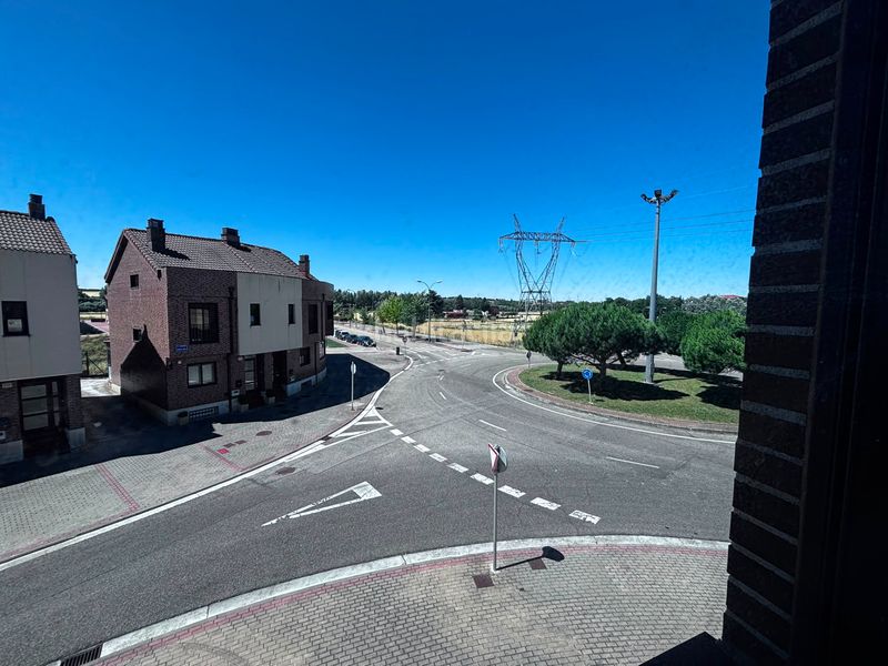 Foto c6d3736b-2eb4-4910-919e-00c57452722c. Casa adossada amb calefacció aparcament a Barriada de Yagüe Burgos