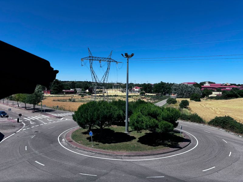 Foto e3cb7306-2eeb-4d45-b024-5714952c71d1. Casa adossada amb calefacció aparcament a Barriada de Yagüe Burgos