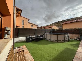 Casa a Hontoria de la Cantera. Chalet independiente a 15 minutos de burgos