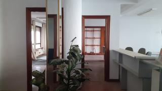 Office space in El Carmen - Barrio Gimeno. Estupendas oficinas de unos 218 metros, unificadas pero con la p
