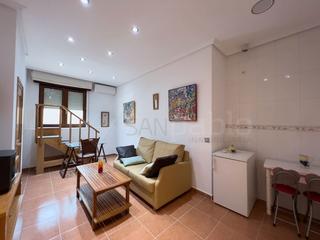 Office space in Calle alfonso viii 37. Calle alfonso viii: oficina tipo loft con acceso a terraza de un