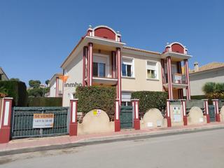 Casa a Calle rosa montero 3. Duplex en el residencial montemar en campoamor