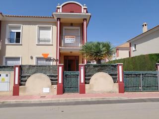 Casa a Calle rosa montero 3. Duplex en el residencial montemar en campoamor