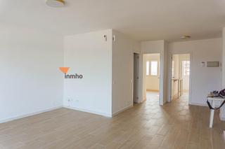 Appartement  Calle benahavis. Piso reformado a estrenar junto a martn carpena