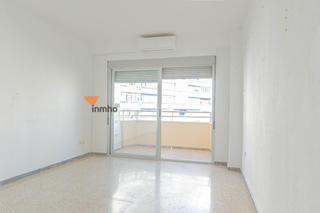Studio  Eduardo aguilera romero. Inmho te ofrece estudio para entrar en torremolinos